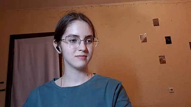 Snapshot of Katelemon chatting on June 3, 2:19 pm Katelemon online show from June 3, 2:19 pm
