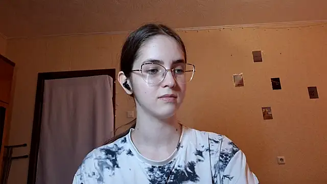 Snapshot of Katelemon chatting on June 15, 12:29 pm Katelemon online show from June 15, 12:29 pm