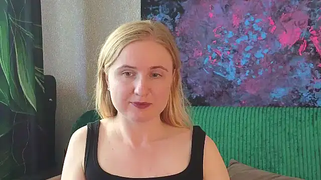 Snapshot of Lanavi_Smile chatting on June 26, 6:07 am Lanavi Smile online show from June 26, 6:07 am