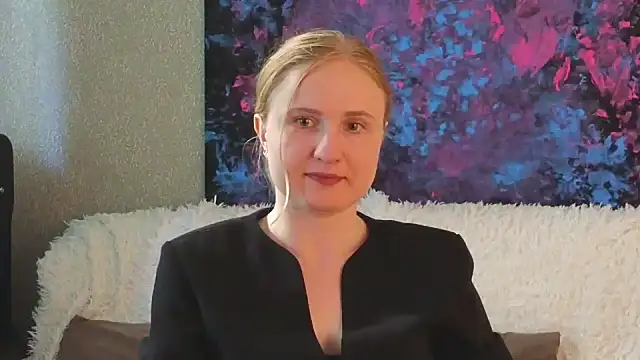 Snapshot of Lanavi_Smile chatting on July 14, 6:18 am Lanavi Smile online show from July 14, 6:18 am