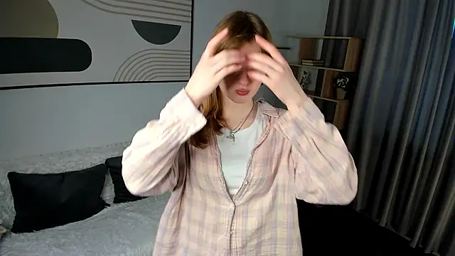 ShantaeClaybourn online show from March 4, 2:45 pm