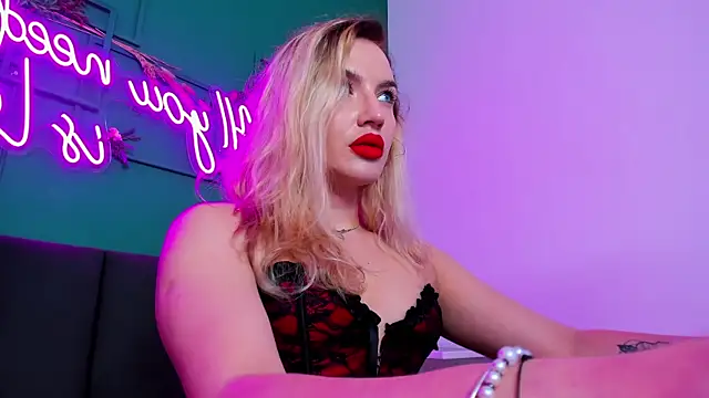 StellaAlluring online show from May 29, 1:36 am