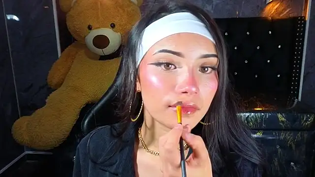 Daphne nicole b online show from March 10, 12:54 pm