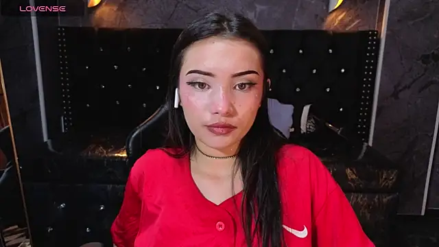 Snapshot of Daphne_nicole_b chatting on May 20, 1:06 pm Daphne nicole b online show from May 20, 1:06 pm