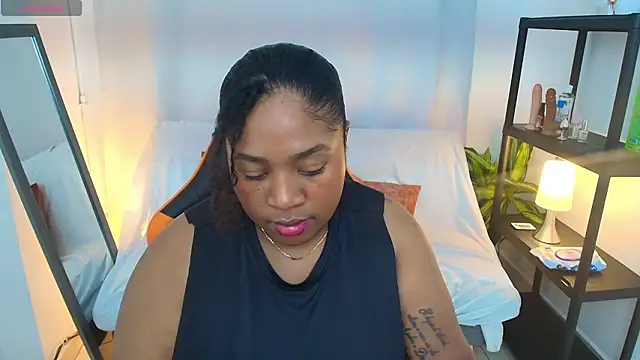 Megan-Small online show from March 6, 8:16 pm