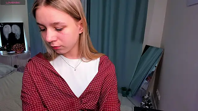 Stacy Soft online show from March 7, 7:33 pm