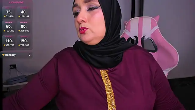 HijabiMilff online show from June 6, 3:28 pm