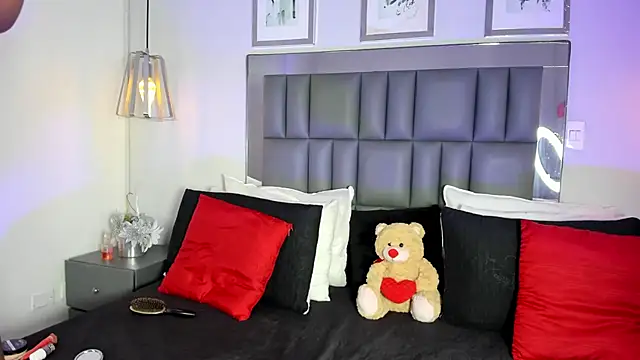Snapshot of Kataleya_west chatting on June 29, 7:47 pm Kataleya west online show from June 29, 7:47 pm