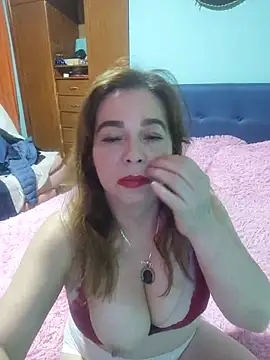 rubiii1972 online show from May 25, 3:01 am