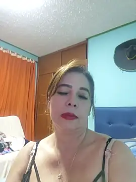 rubiii1972 online show from June 27, 5:23 am