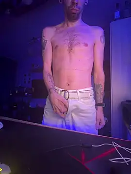 Istvan95 online show from March 4, 5:08 pm