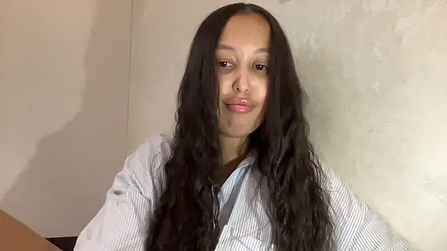 Snapshot of Dana_005 chatting on May 23, 8:46 pm Dana 005 online show from May 23, 8:46 pm