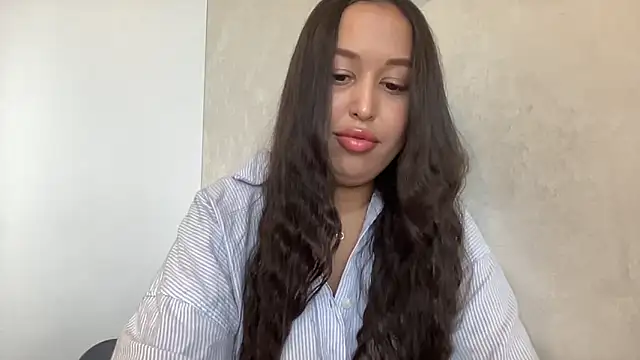 Snapshot of Dana_005 chatting on June 7, 3:38 pm Dana 005 online show from June 7, 3:38 pm