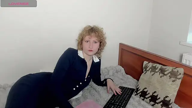 AnnStasia online show from February 23, 3:42 pm