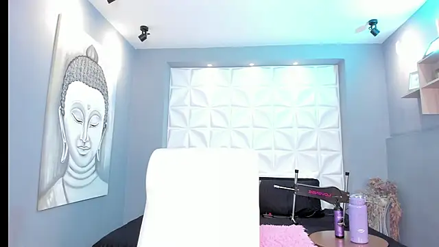 EXTRAHORNYNINA online show from March 3, 1:50 pm