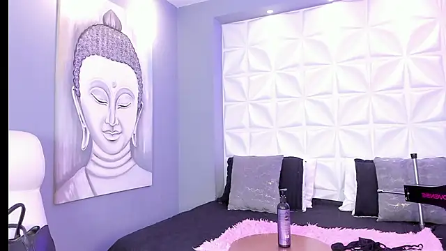 EXTRAHORNYNINA online show from March 11, 7:31 pm