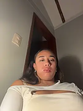 Eyssha online show from March 2, 12:02 am