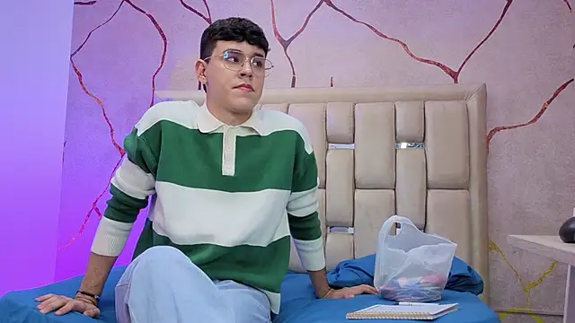 IanBlake  online show from March 9, 8:13 pm