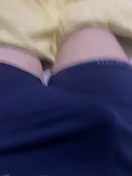 comokalii online show from February 21, 10:00 pm