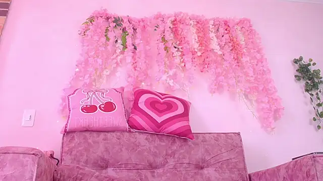 Ana  grace online show from May 1, 12:54 pm
