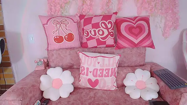 Snapshot of Ana__grace chatting on May 11, 4:29 am Ana grace online show from May 11, 4:29 am