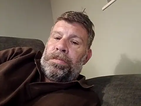 Snapshot of stud2512 chatting on May 24, 8:36 pm stud2512 online show from May 24, 8:36 pm