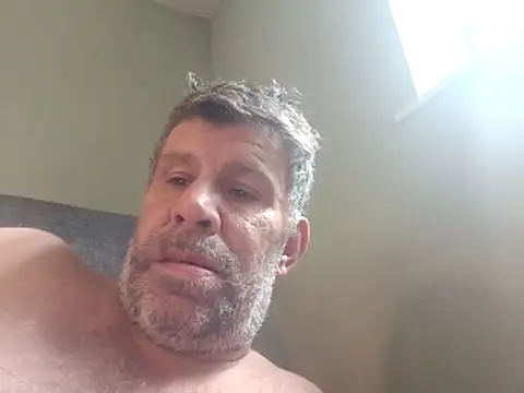 Snapshot of stud2512 chatting on June 12, 12:15 pm stud2512 online show from June 12, 12:15 pm