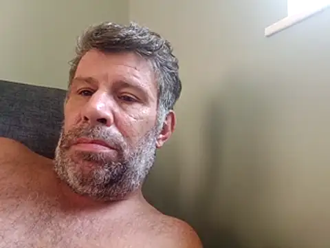 Snapshot of stud2512 chatting on July 3, 8:54 am stud2512 online show from July 3, 8:54 am