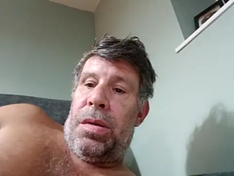 Snapshot of stud2512 chatting on July 16, 9:10 pm stud2512 online show from July 16, 9:10 pm