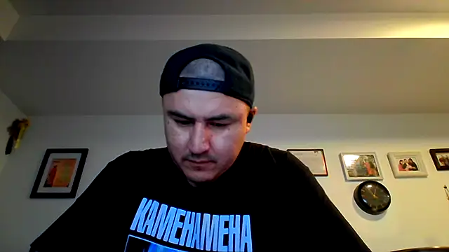 Snapshot of Bouncywarrior chatting on March 28, 4:56 am Bouncywarrior online show from March 28, 4:56 am
