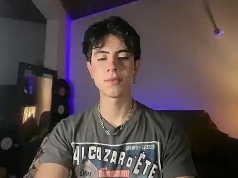 Stolas ying online show from March 15, 11:33 pm