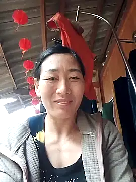 lris-Beauty77 online show from February 21, 2:45 am