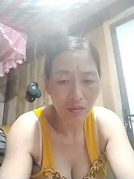 lris-Beauty77 online show from July 28, 9:47 pm