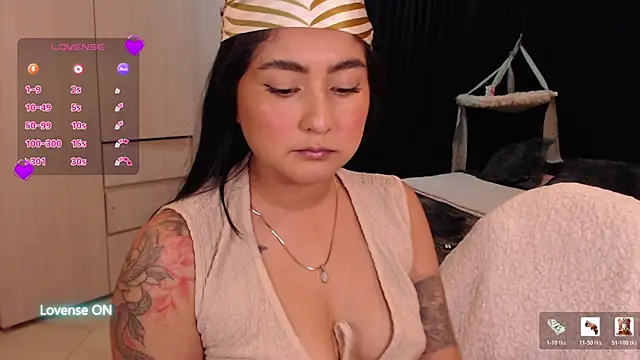 Snapshot of zakura_ania chatting on March 1, 1:51 am zakura ania online show from March 1, 1:51 am