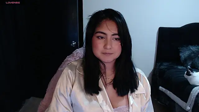 Snapshot of zakura_ania chatting on March 11, 4:29 am zakura ania online show from March 11, 4:29 am