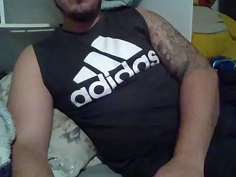 Snapshot of Boyatletico chatting on April 25, 7:00 am Boyatletico online show from April 25, 7:00 am