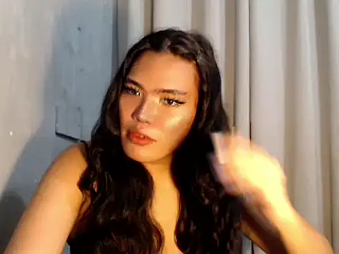 Snapshot of Royalty_marcela6969 chatting on July 11, 1:52 am Royalty marcela6969 online show from July 11, 1:52 am