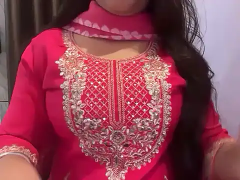 Snapshot of Avneet_kaurr1 chatting on June 6, 2:16 am Avneet kaurr1 online show from June 6, 2:16 am