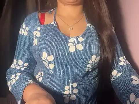 Snapshot of Avneet_kaurr1 chatting on June 17, 4:04 am Avneet kaurr1 online show from June 17, 4:04 am