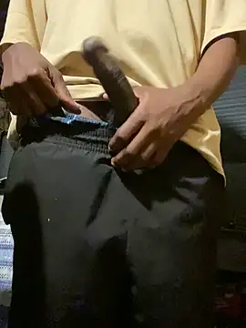 itsbussin80 online show from March 20, 5:07 pm