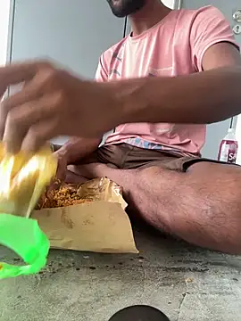 Snapshot of chavad-345 chatting on April 11, 7:24 am chavad-345 online show from April 11, 7:24 am