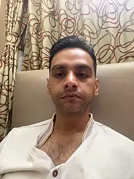 Snapshot of online4u08 chatting on May 19, 8:59 pm online4u08 online show from May 19, 8:59 pm
