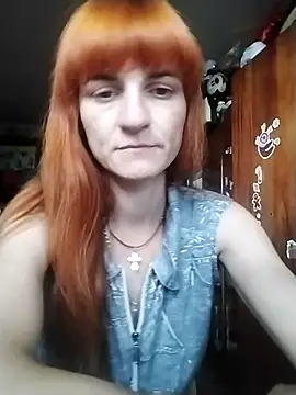 Snapshot of YaroslavaLester chatting on July 28, 7:37 am YaroslavaLester online show from July 28, 7:37 am