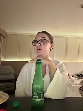 Bellesweett online show from February 28, 4:30 pm