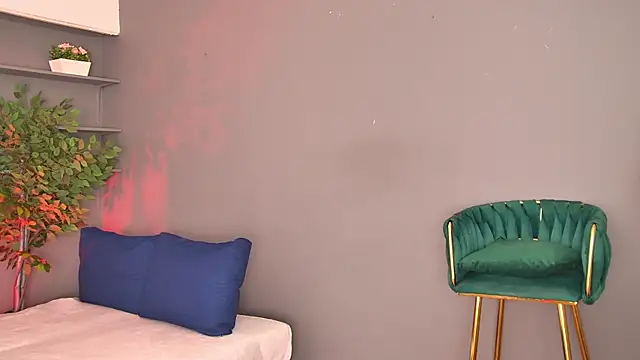 Snapshot of DesiMissy chatting on July 23, 4:10 am DesiMissy online show from July 23, 4:10 am
