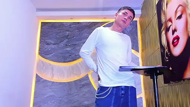 Matheus Ic  online show from February 27, 9:04 pm