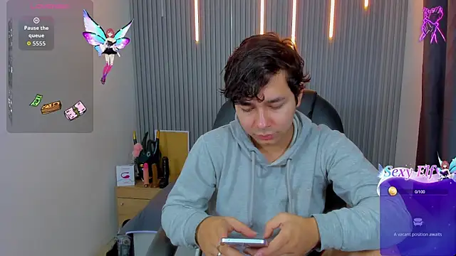 Snapshot of Julian_Smith21 chatting on June 4, 1:22 am Julian Smith21 online show from June 4, 1:22 am
