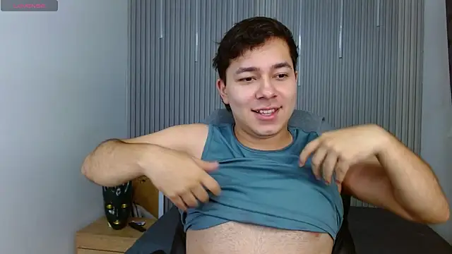 Snapshot of Julian_Smith21 chatting on July 23, 11:57 pm Julian Smith21 online show from July 23, 11:57 pm