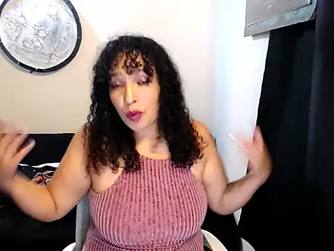 Snapshot of Nerea_Boolsara8 chatting on May 6, 12:19 am Nerea Boolsara8 online show from May 6, 12:19 am