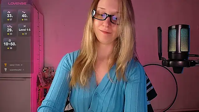 SatinSinner online show from March 9, 4:33 pm